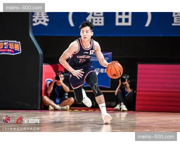 威廉姆斯发展联盟履历亮眼 CBA首秀却显水土不服